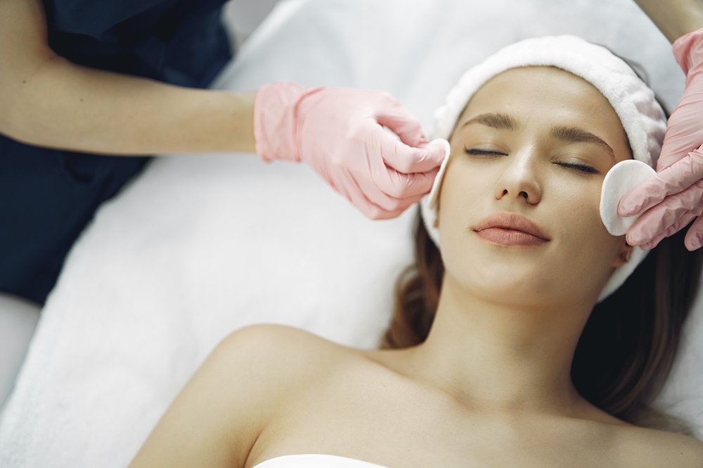 Evoluția rejuvenării faciale de-a lungul timpului
